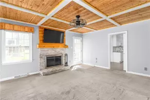 1104 Lamp Post Ln, Greensboro, NC 27410 - Photo 6