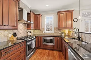 592 W 2nd St, Winston-Salem, NC 27101 - Photo 16