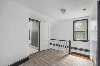 2524 Cherry Street N, Winston-Salem, NC 27105 - Photo 10