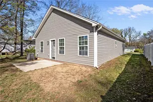 1310A Bothwell St, Greensboro, NC 27406 - Photo 28