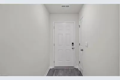 404 Jack Pine Street, Thomasville, NC 27360 - Photo 2