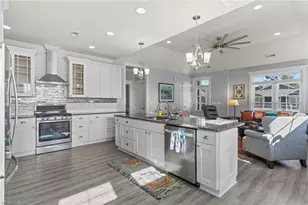 111 SE 44th St, Oak Island, NC 28465 - Photo 32