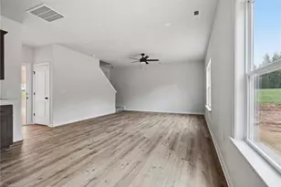 141 Hickory Creek Ct, Winston-Salem, NC 27107 - Photo 6