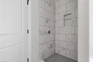 141 Hickory Creek Ct, Winston-Salem, NC 27107 - Photo 20