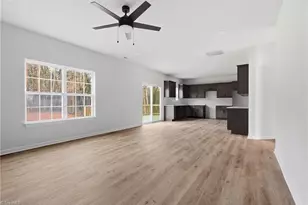 141 Hickory Creek Ct, Winston-Salem, NC 27107 - Photo 8