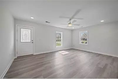 1 Godwin Court, Greensboro, NC 27405 - Photo 4