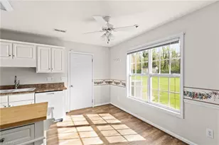 202 Wyndham Ave, High Point, NC 27265 - Photo 16