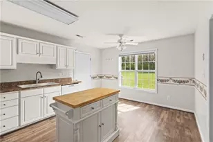 202 Wyndham Ave, High Point, NC 27265 - Photo 12