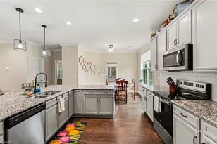 4002 Williams Dairy Rd, Greensboro, NC 27406 - Photo 12