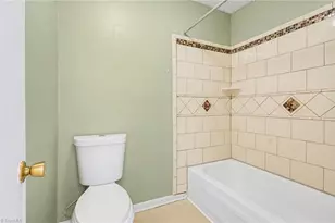 301 Village Ln, Greensboro, NC 27409 - Photo 10