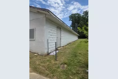 127 College Street, Thomasville, NC 27360 - Photo 2