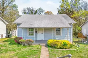 1028 Queen Ann St, Burlington, NC 27217 - Photo 2