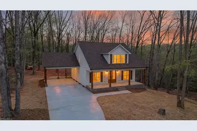 2206 N Asheboro School Road, Asheboro, NC 27205 - Photo 2