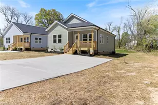 1515 Belmont St, Burlington, NC 27215 - Photo 2