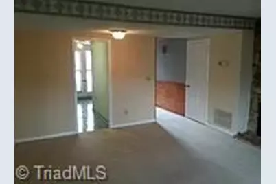 3697 Heathrow Drive, Winston-Salem, NC 27127 - Photo 8