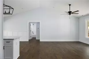 211 Snapdragon Pl, Lexington, NC 27295 - Photo 4