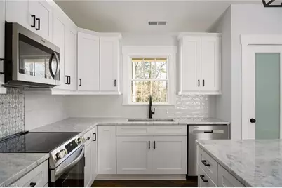 211 Snapdragon Place, Lexington, NC 27295 - Photo 8