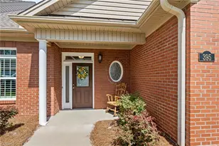 395 Northbridge Dr, High Point, NC 27265 - Photo 2