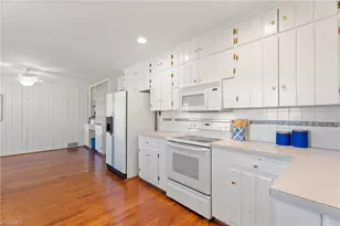 3201 Crittenden Ct, Winston-Salem, NC 27106 - Photo 14