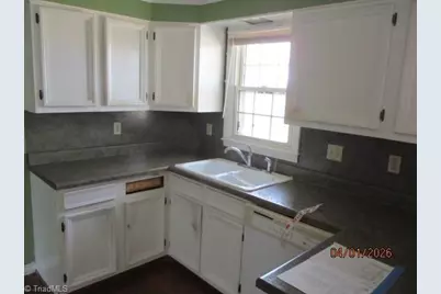 8439 Reid Farm Road, Walnut Cove, NC 27052 - Photo 6