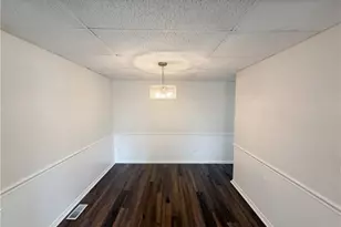 4050 Huntingreen Ln, Winston-Salem, NC 27106 - Photo 10