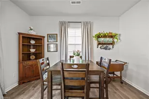 1432 Carisbrooke Dr, Mebane, NC 27302 - Photo 16