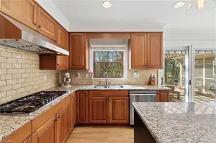 3735 Sagamore Dr, Greensboro, NC 27410 - Photo 10