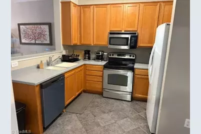 7108 W Friendly Avenue #311, Greensboro, NC 27410 - Photo 6
