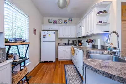 700 Spring Garden Street, Greensboro, NC 27403 - Photo 10