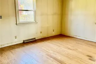 2914 Cornwallis Dr W, Greensboro, NC 27408 - Photo 10