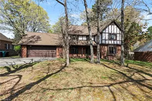 4103 Oak Hollow Dr, High Point, NC 27265 - Photo 4