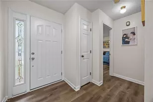 909 Chatfield Dr, Jamestown, NC 27282 - Photo 4