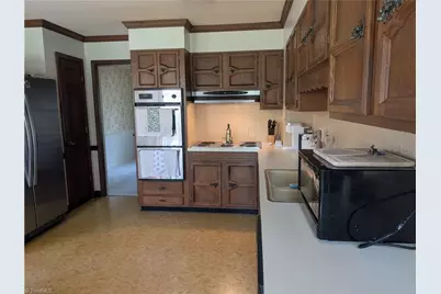 4661 Kinnamon Road, Winston-Salem, NC 27103 - Photo 18