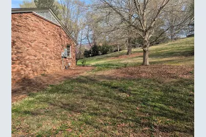 4661 Kinnamon Road, Winston-Salem, NC 27103 - Photo 2