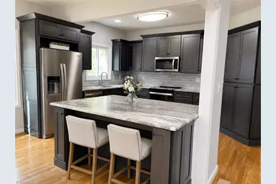2528 Treetop Lane, Winston-Salem, NC 27101 - Photo 2