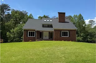 2528 Treetop Ln, Winston-Salem, NC 27101 - Photo 2