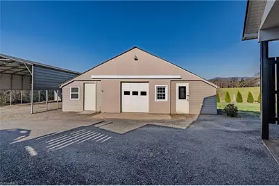 199 Walking Horse Trail, Mount Airy, NC 27030 - Photo 18