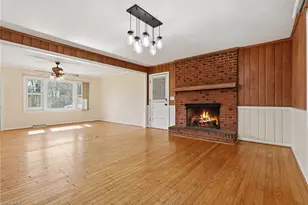 1024 Country Ln, Winston-Salem, NC 27107 - Photo 10