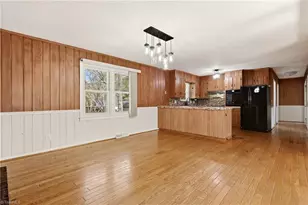 1024 Country Ln, Winston-Salem, NC 27107 - Photo 12