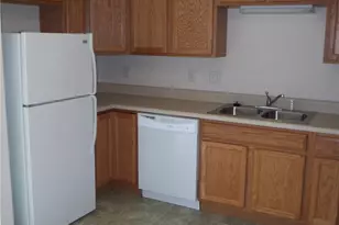 205 Nelson St, Pilot Mountain, NC 27041 - Photo 6