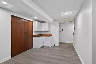 113 Green Valley Rd, Greensboro, NC 27408 - Photo 32