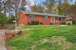 113 Green Valley Rd, Greensboro, NC 27408 - Photo 2