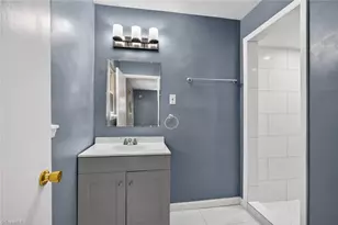 113 Green Valley Rd, Greensboro, NC 27408 - Photo 26