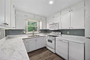 113 Green Valley Rd, Greensboro, NC 27408 - Photo 24
