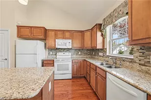 535 Trillium Pl Dr, Kernersville, NC 27284 - Photo 12