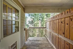 15 Meadowood Glen Way, Greensboro, NC 27409 - Photo 18