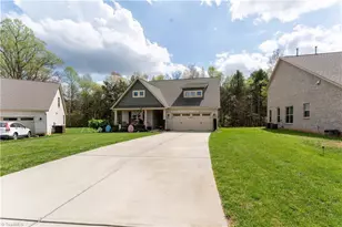 4593 Olivine Ln, Pfafftown, NC 27040 - Photo 2