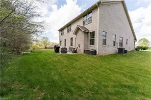 4593 Olivine Ln, Pfafftown, NC 27040 - Photo 6