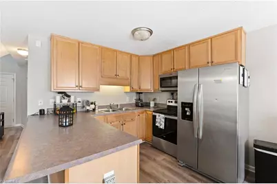 200 Rodelia Street #F, Thomasville, NC 27360 - Photo 8