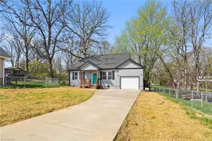 4464 Lane St, Winston-Salem, NC 27105 - Photo 2